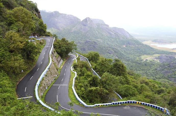 Black Berry Holidays - Best Taxi Service In ooty.
